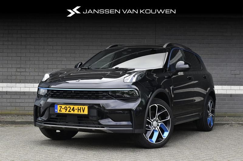 Zwart Gebruikt 2024 Lynk & Co 01 SUV | € 29.795 (Eerlijke prijs) - Afbeelding 1/4