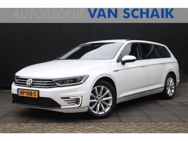 Wit Gebruikt 2015 VW Passat Highline Stationwagen | € 18.450 (Eerlijke prijs) - Afbeelding 1/4