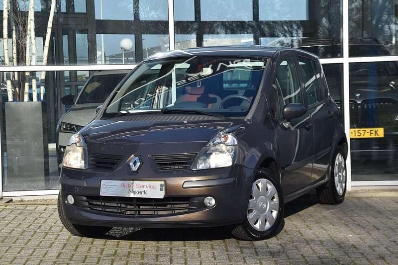 Occasion Renault Modus 112 PK (82 kW) 2007 Bruin MPV