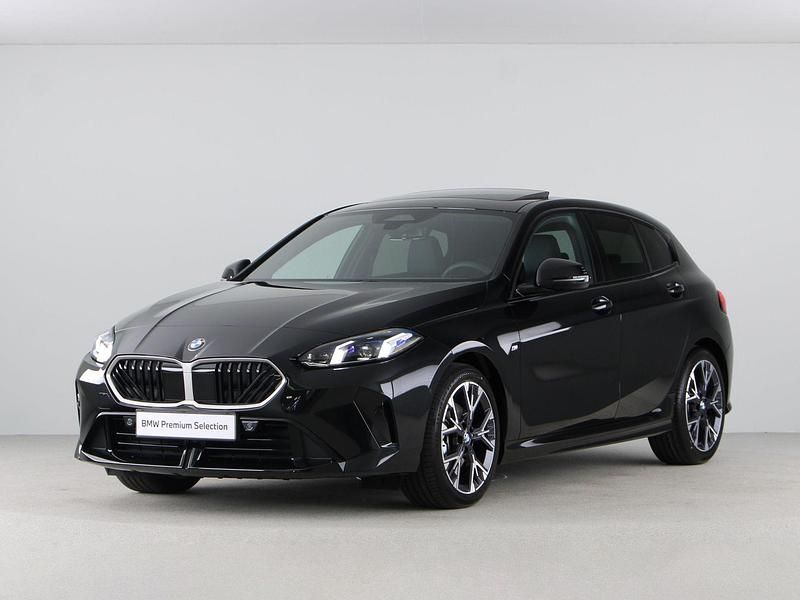 Zwart Gebruikt 2025 BMW 120 M Sport Hatchback | € 38.900 - Afbeelding 1/4