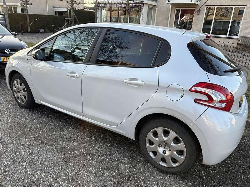 Occasion Peugeot 208 Style 82 PK (60 kW) 2015 Hatchback