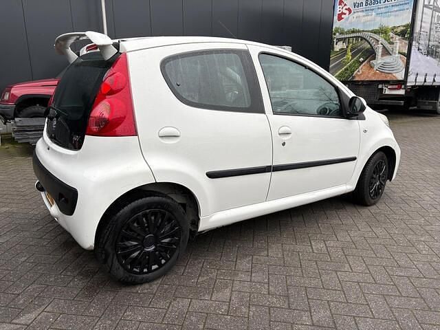 Occasion Peugeot 107 68 PK (50 kW) 2012 Wit Hatchback