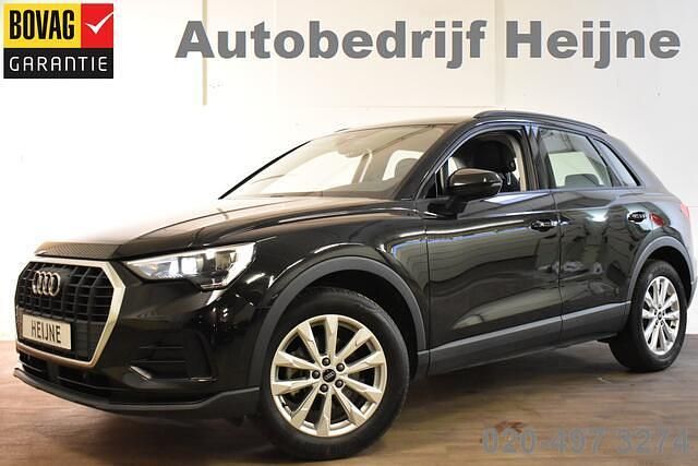 Zwart Gebruikt 2022 Audi Q3 Proline SUV | € 31.445 (Super prijs) - Afbeelding 1/4