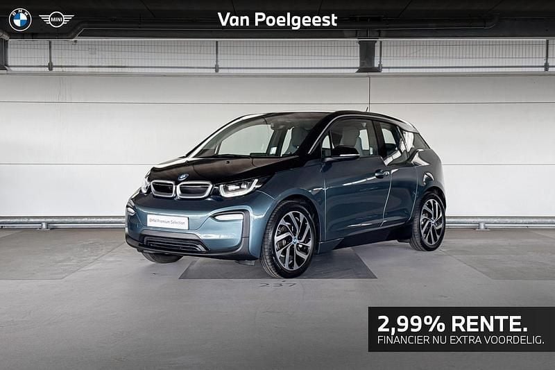 Blue ridge mountain met accent frozen grey metallic (blauw metallic) Gebruikt 2022 BMW i3 Comfort Edition Hatchback | € 25.900 (Iets duurder) - Afbeelding 1/4