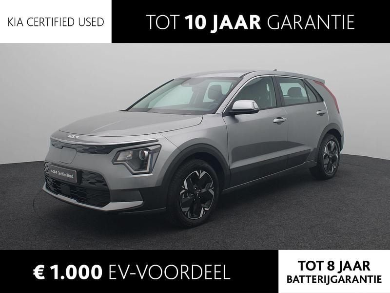 Grijs Gebruikt 2024 Kia e-Niro Light SUV | € 30.940 (Super prijs) - Afbeelding 1/2