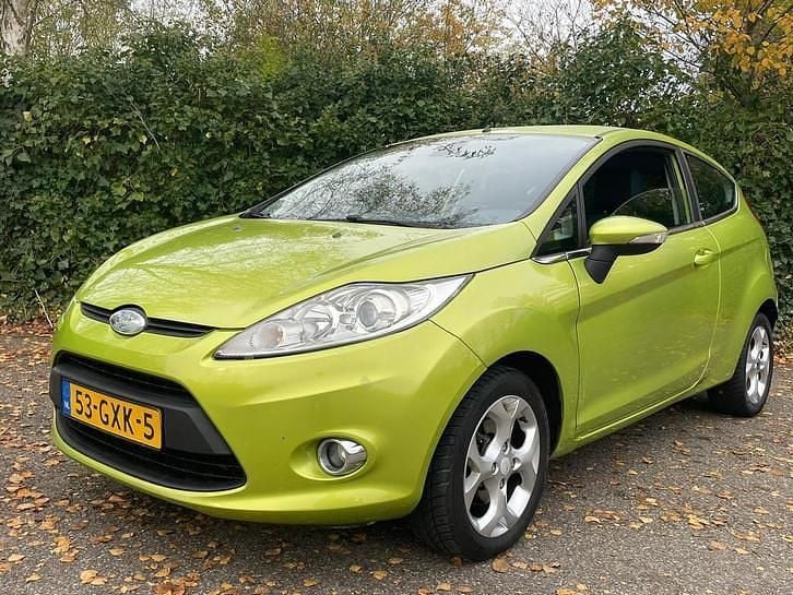 Groen Gebruikt 2008 Ford Fiesta Titanium Hatchback | € 2.450 (Goede deal) - Afbeelding 1/4