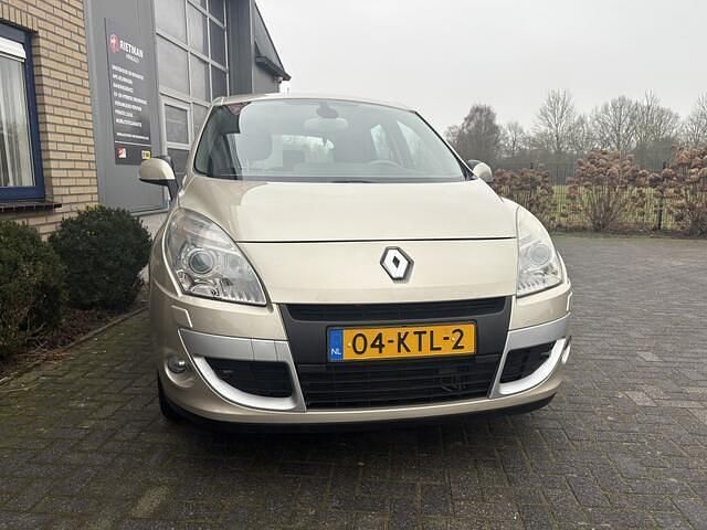 Occasion Renault Scénic III Privilege 140 PK (102 kW) 2010 Beige (metallic) MPV