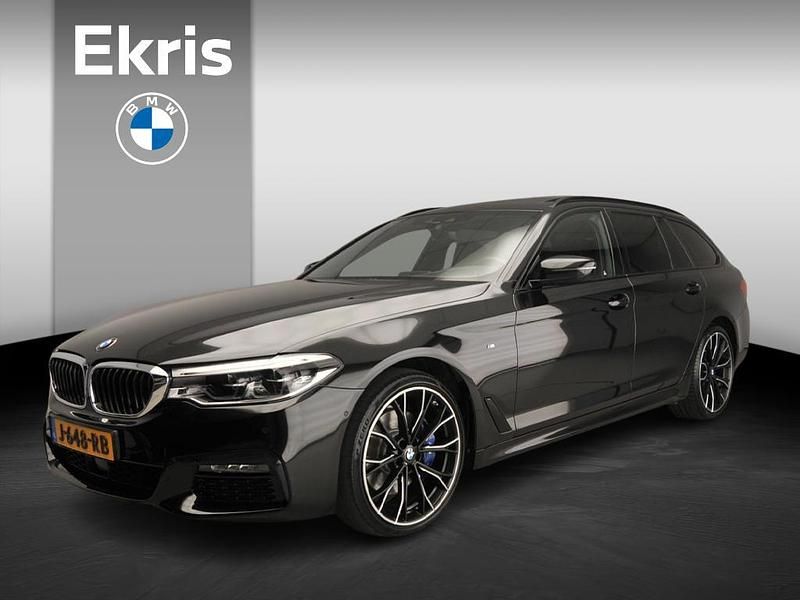 Zwart, metallic lak Gebruikt 2020 BMW 530 M Sport Stationwagen | € 41.900 (Eerlijke prijs) - Afbeelding 1/4