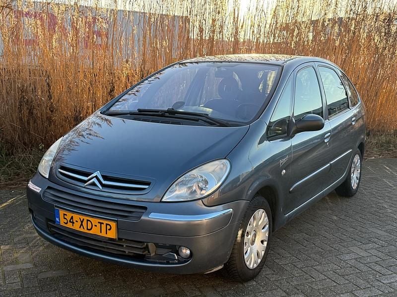 Occasion Citroën Xsara Picasso 109 PK (80 kW) 2007 Grijs MPV