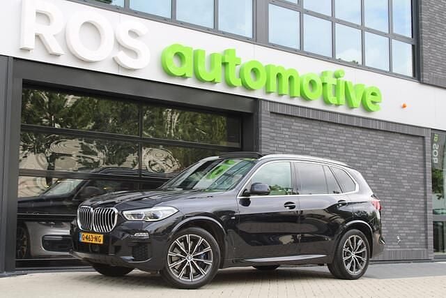 Zwart Gebruikt 2019 BMW X5 Executive SUV | € 46.950 (Goede deal) - Afbeelding 1/4