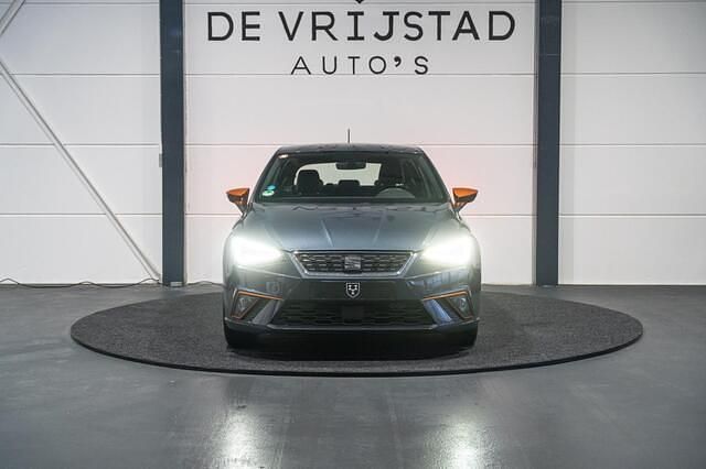 Grijs Occasion 2019 Seat Ibiza Business Hatchback | € 13.900 (Eerlijke prijs) - Afbeelding 1/4
