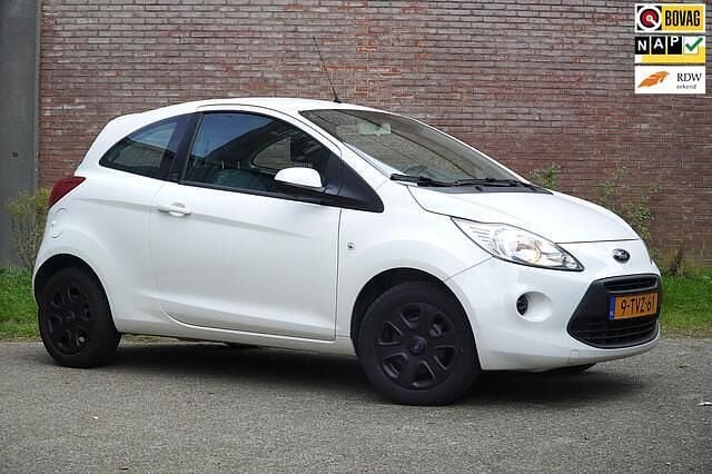 Wit Gebruikt 2014 Ford Ka Style Hatchback | € 5.950 (Eerlijke prijs) - Afbeelding 1/4