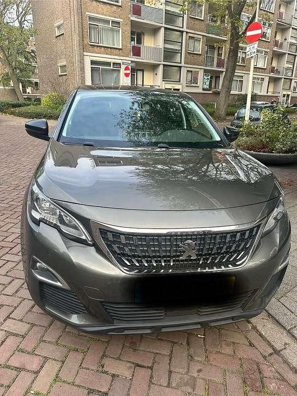 Grijs Gebruikt 2020 Peugeot 3008 MPV | € 20.000 (Eerlijke prijs) - Afbeelding 1/4