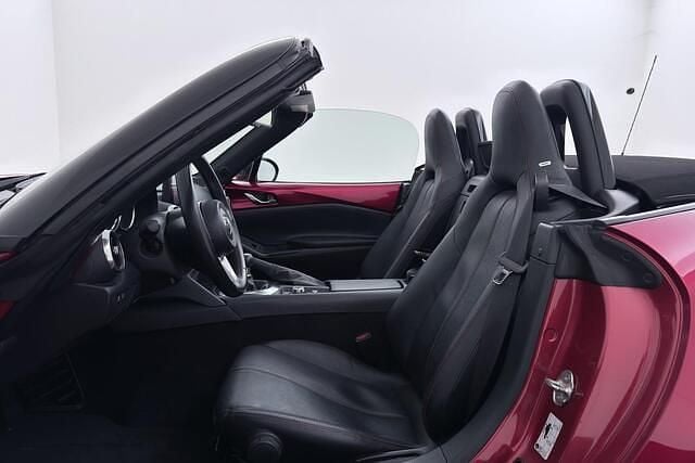Occasion Mazda MX5 132 PK (97 kW) 2019 Rood (metallic) Cabriolet