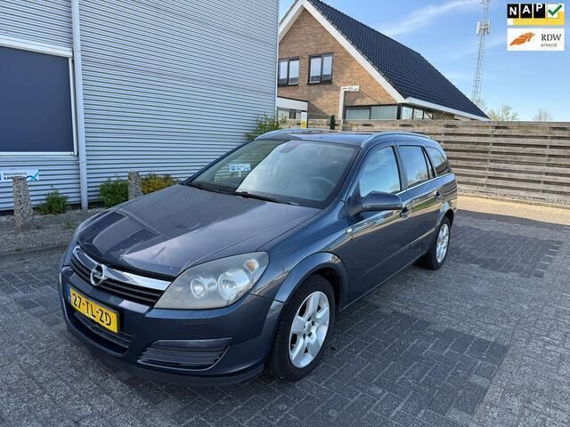 Grijs, metallic lak Gebruikt 2006 Opel Astra Executive Stationwagen | € 1.250 (Eerlijke prijs) - Afbeelding 1/4