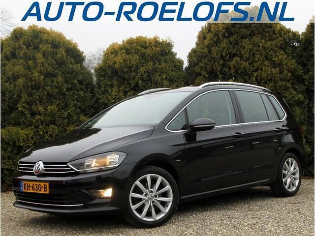 Zwart Occasion 2016 VW Golf Sportsvan Highline MPV | € 12.890 (Eerlijke prijs) - Afbeelding 1/4