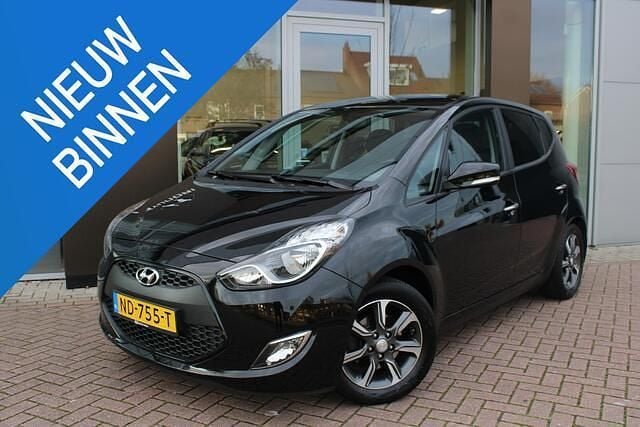 Zwart Gebruikt 2017 Hyundai ix20 GO! Hatchback | € 12.900 (Eerlijke prijs) - Afbeelding 1/4