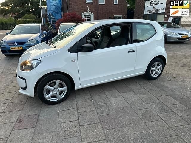 Wit Gebruikt 2014 VW up! take up! Hatchback | € 3.950 (Goede deal) - Afbeelding 1/4