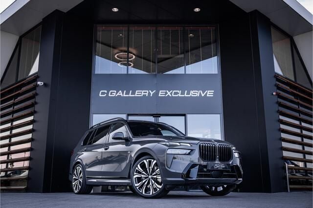 Grijs Gebruikt 2023 BMW X7 M Sport SUV | € 119.995 (Iets duurder) - Afbeelding 1/4