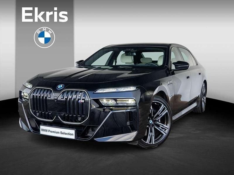 Zwart, metallic lak Gebruikt 2023 BMW M760e Executive Sedan | € 114.950 - Afbeelding 1/4