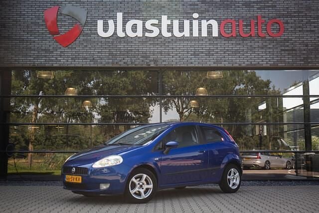 Blauw Gebruikt 2006 Fiat Grande Punto Hatchback | € 1.450 (Eerlijke prijs) - Afbeelding 1/4