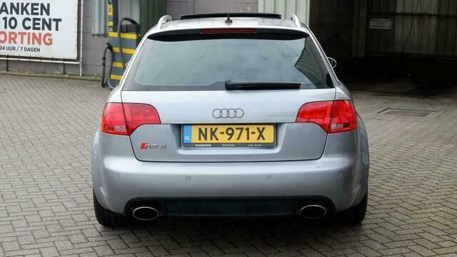 Occasion Audi RS4 571 PK (419 kW) 2006 Grijs Stationwagen