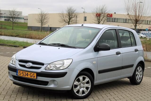 Grijs Gebruikt 2008 Hyundai Getz Active Hatchback | € 2.999 (Iets duurder) - Afbeelding 1/4