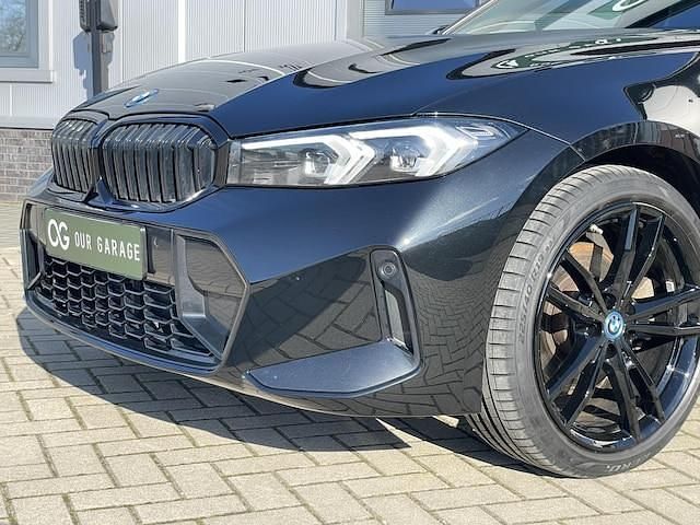 Occasion BMW 320e M Sport 2022 Zwart (metallic) Stationwagen