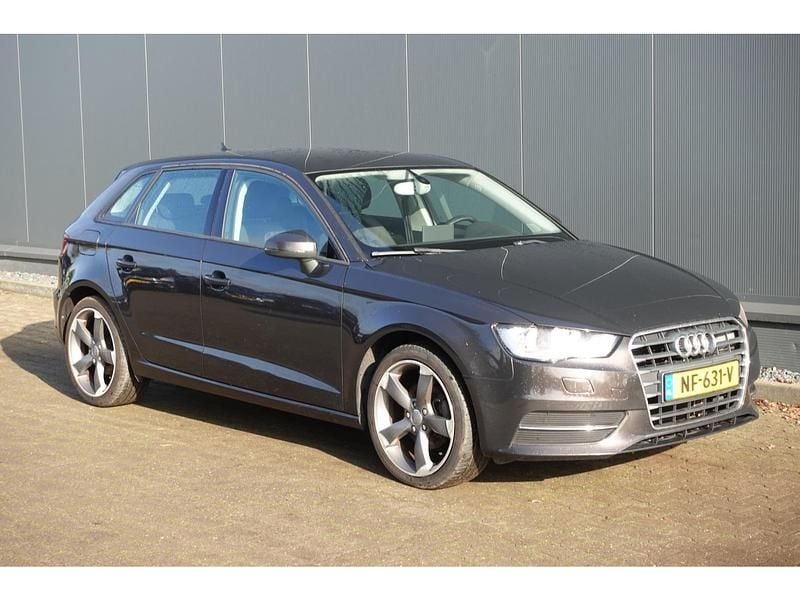 Occasion Audi A3 Ambition 105 PK (77 kW) 2013 Bruin Hatchback