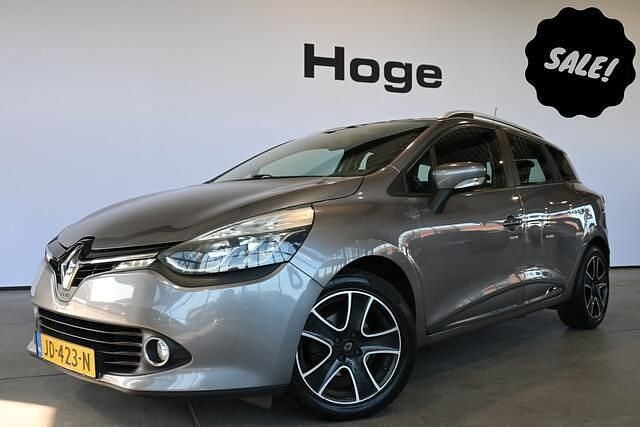 Grijs Gebruikt 2015 Renault Clio GrandTour Dynamique Stationwagen | € 5.940 (Eerlijke prijs) - Afbeelding 1/4