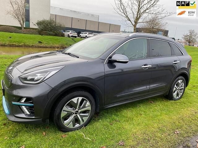 Grijs Occasion 2019 Kia e-Niro SUV | € 10.500 (Goede deal) - Afbeelding 1/4