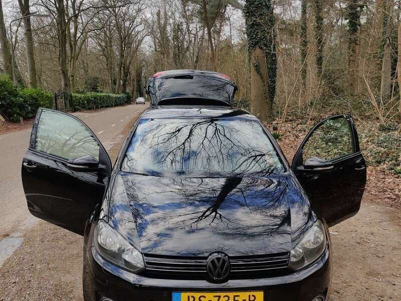 Zwart Gebruikt 2010 VW Golf VI Comfortline Stationwagen | € 4.500 (Eerlijke prijs) - Afbeelding 1/4