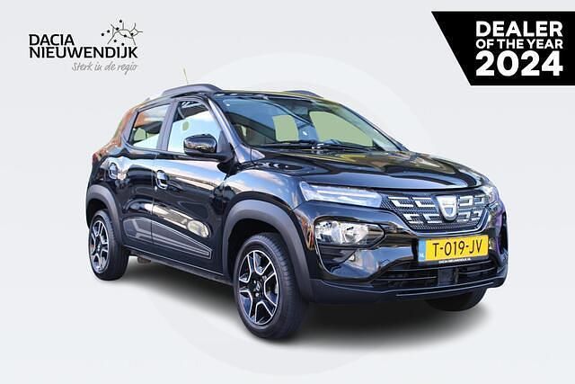 Zwart Gebruikt 2023 Dacia Spring Comfort Plus Hatchback | € 12.795 (Eerlijke prijs) - Afbeelding 1/4