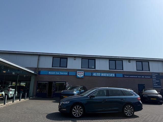 Blauw Gebruikt 2021 Skoda Octavia Business Line Stationwagen | € 14.950 (Goede deal) - Afbeelding 1/4