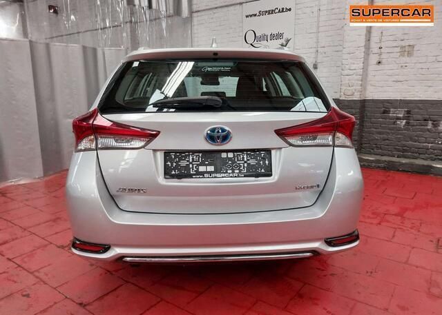 Occasion Toyota Auris 2017 Zilver Stationwagen