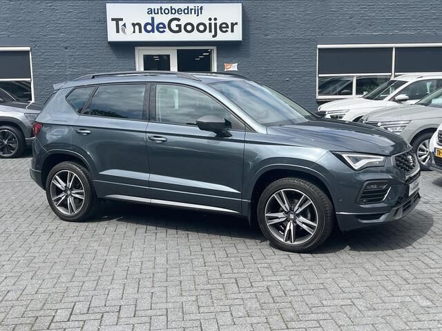 Grijs Gebruikt 2022 Seat Ateca Business SUV | € 33.900 (Iets duurder) - Afbeelding 1/4