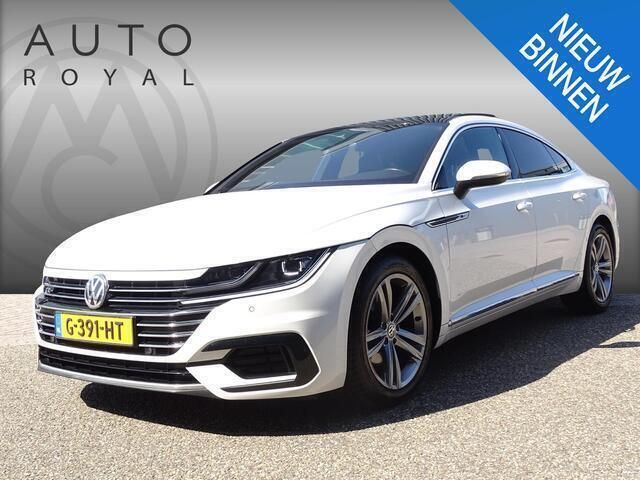 Wit Gebruikt 2019 VW Arteon Exclusive Hatchback | € 21.995 (Eerlijke prijs) - Afbeelding 1/4