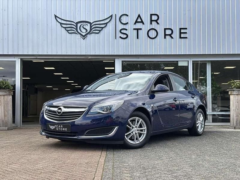 Blauw Gebruikt 2017 Opel Insignia Business Hatchback | € 10.450 (Super prijs) - Afbeelding 1/4
