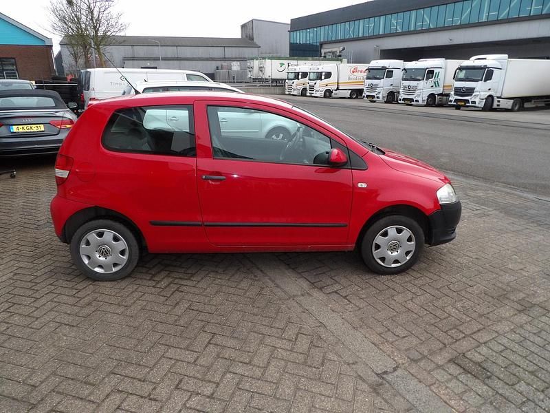 Occasion VW Fox Trendline 54 PK (39 kW) 2007 Rood Hatchback
