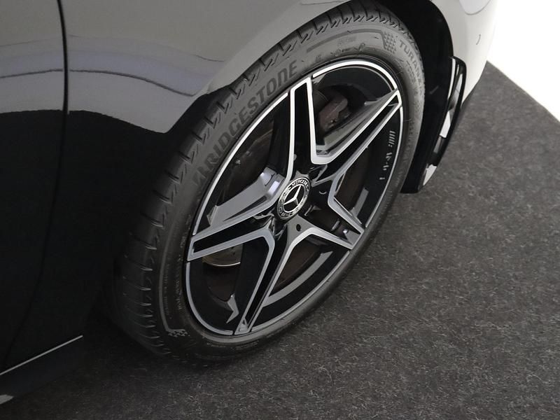 Occasion Mercedes CLA200 Shooting Brake AMG line 163 PK (119 kW) 2023 Zwart Stationwagen