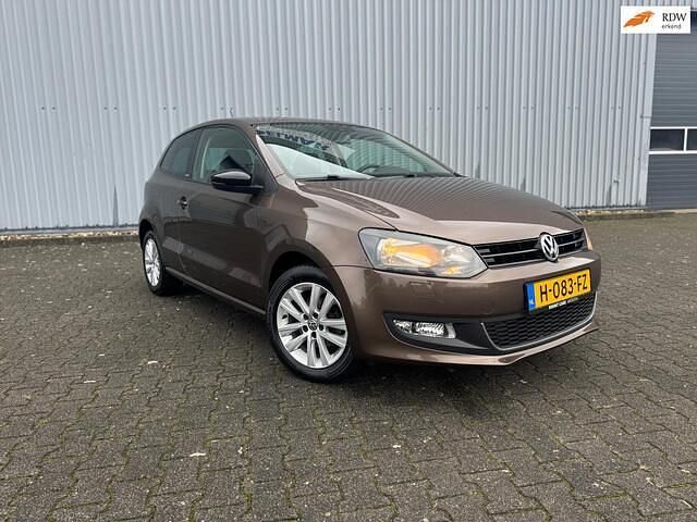 Bruin Gebruikt 2012 VW Polo Style Hatchback | € 5.499 (Eerlijke prijs) - Afbeelding 1/4