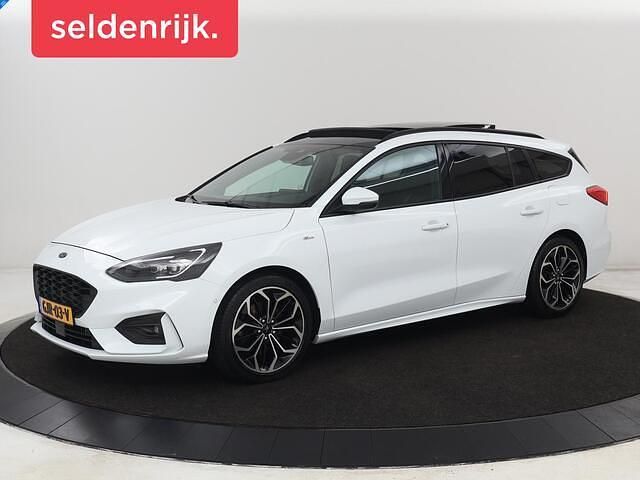 Wit Occasion 2020 Ford Focus ST-Line Stationwagen | € 18.900 (Goede deal) - Afbeelding 1/4