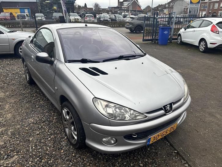 Occasion Peugeot 206 CC 136 PK (100 kW) 2001 Grijs Cabriolet