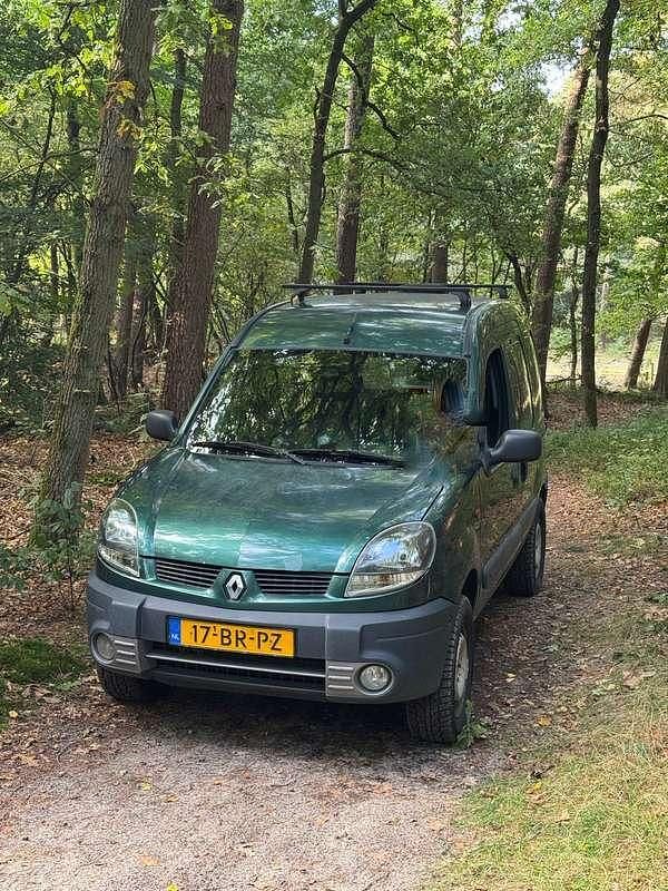 Groen Gebruikt 2004 Renault Kangoo Expression MPV | € 2.950 - Afbeelding 1/4