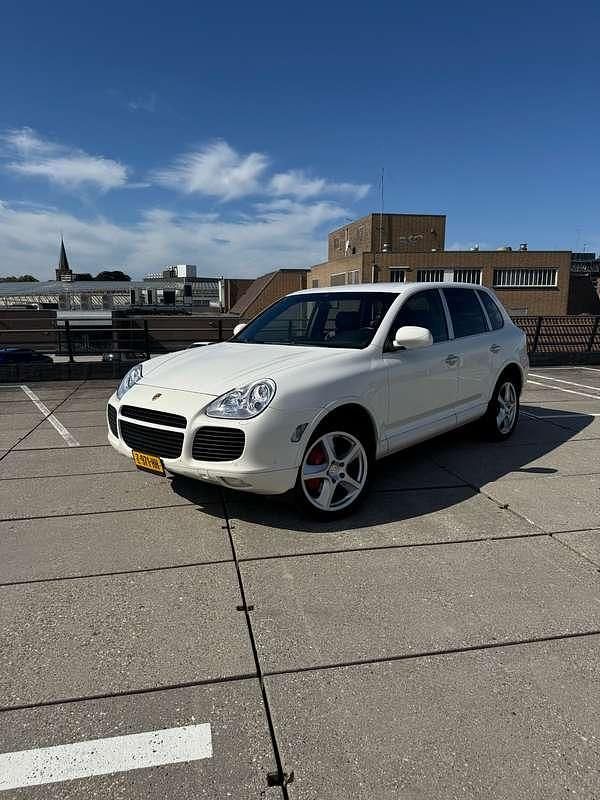 Wit Gebruikt 2005 Porsche Cayenne Turbo SUV | € 12.950 (Goede deal) - Afbeelding 1/4