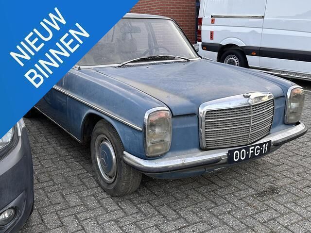 Blauw Occasion 1975 Mercedes 230 Sedan | € 2.900 - Afbeelding 1/4