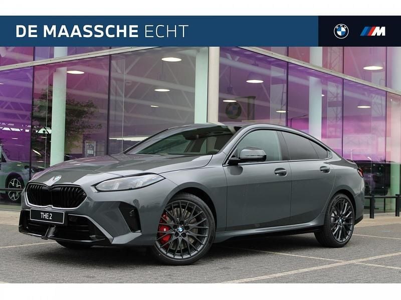 Grijs Gebruikt 2025 BMW 220 Coupé | € 57.512 - Afbeelding 1/4