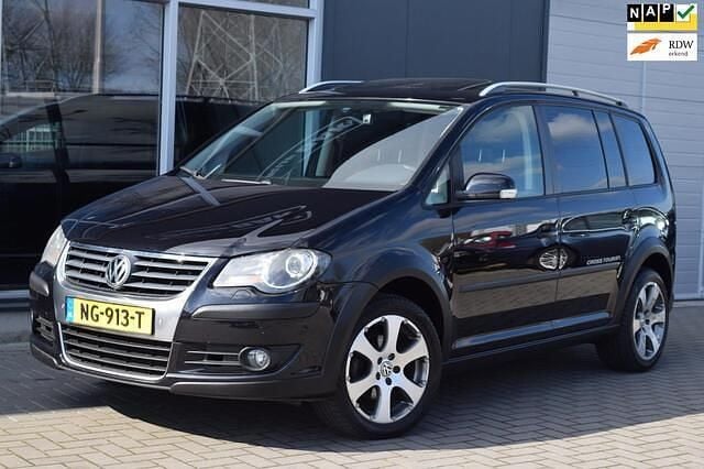 Zwart Gebruikt 2007 VW Touran MPV | € 4.450 (Eerlijke prijs) - Afbeelding 1/4