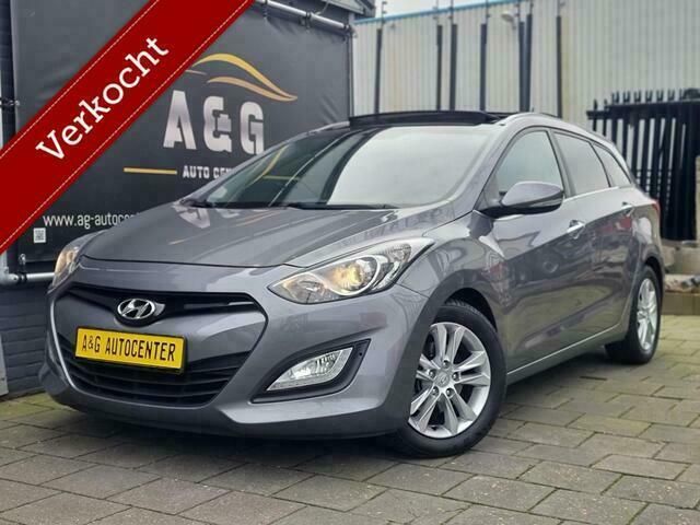 Zilver Occasion 2013 Hyundai i30 Stationwagen | € 12.950 (Iets duurder) - Afbeelding 1/4