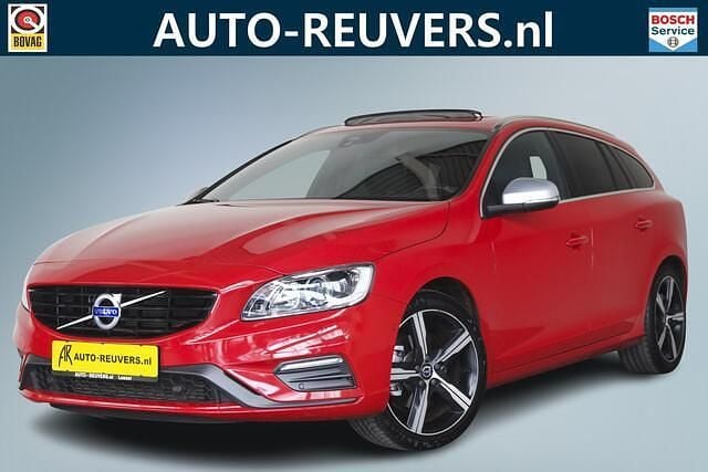 Rood Gebruikt 2018 Volvo V60 R-Design Stationwagen | € 18.900 (Super prijs) - Afbeelding 1/4